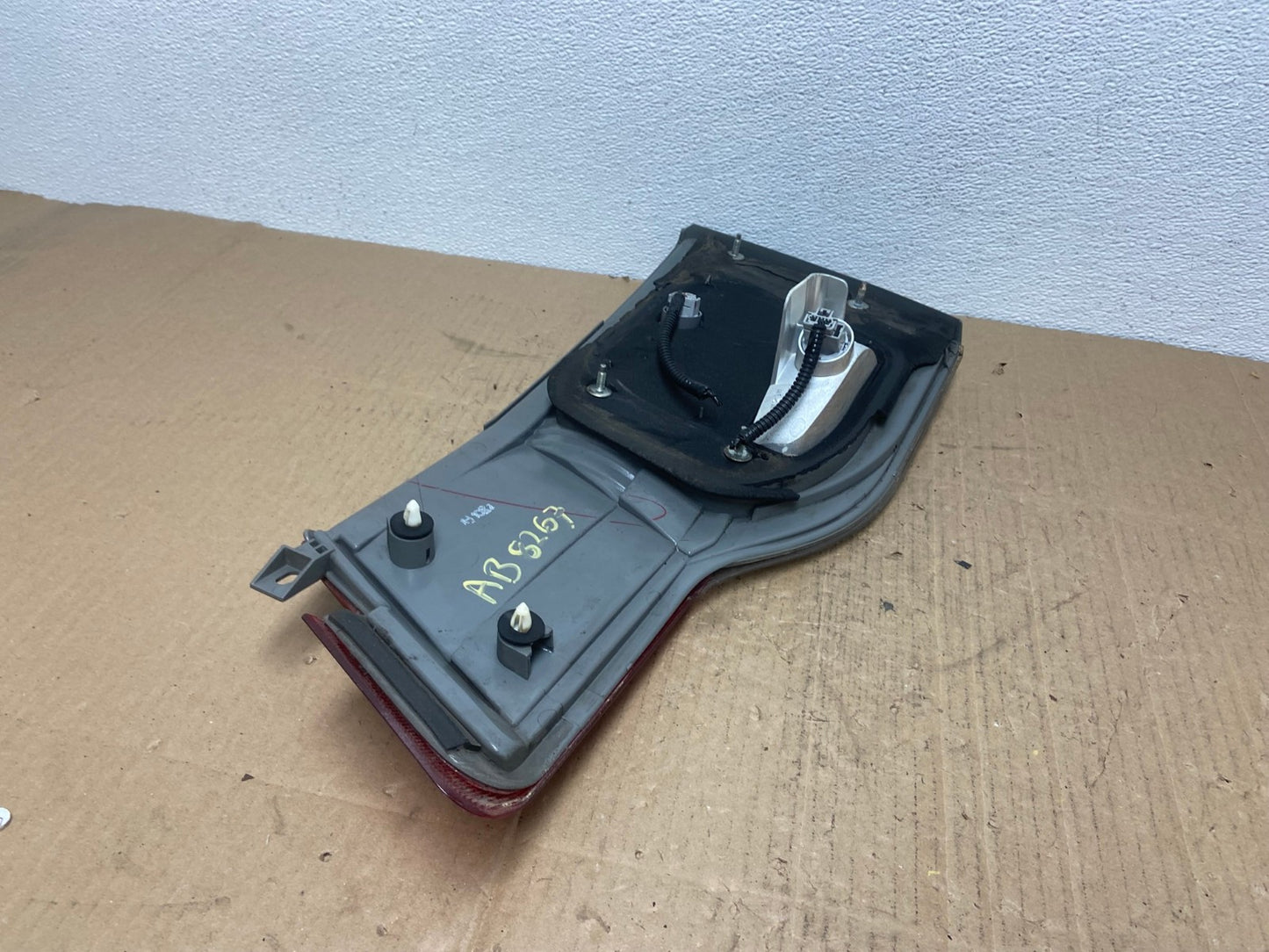 2008 to 2010 Honda Odyssey Left Driver LH Side Tail Light Inner Oem AB8267 LK6