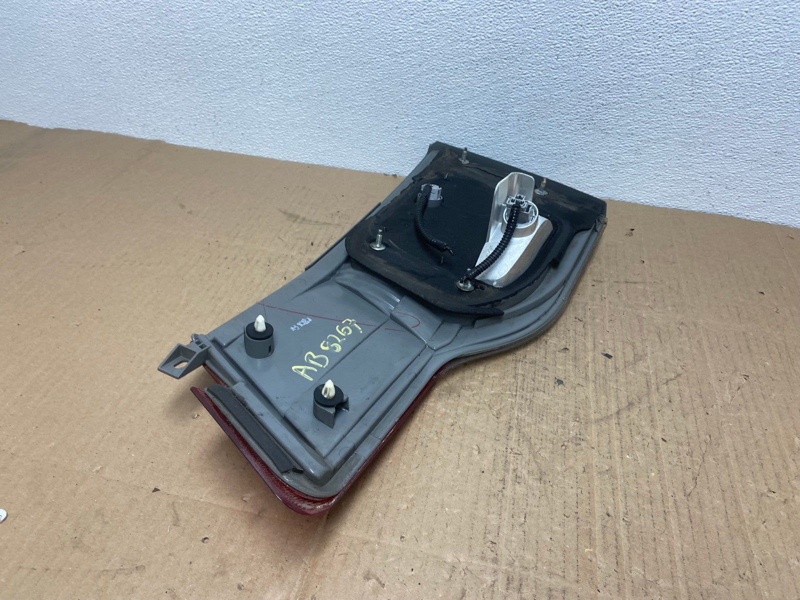 2008 to 2010 Honda Odyssey Left Driver LH Side Tail Light Inner Oem AB8267 LK6