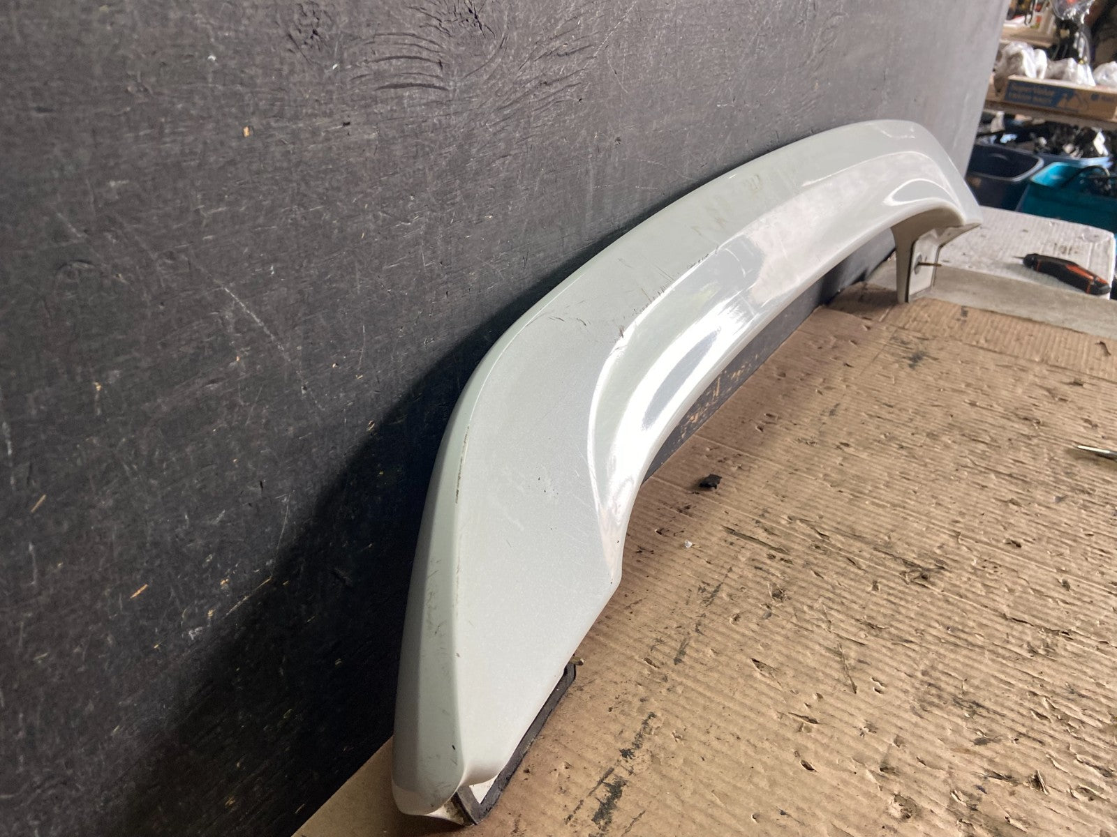 2001-2005 Toyota RAV4 Rear Upper Liftgate Spoiler Hatch 3RD Brake Light q3391 DG11