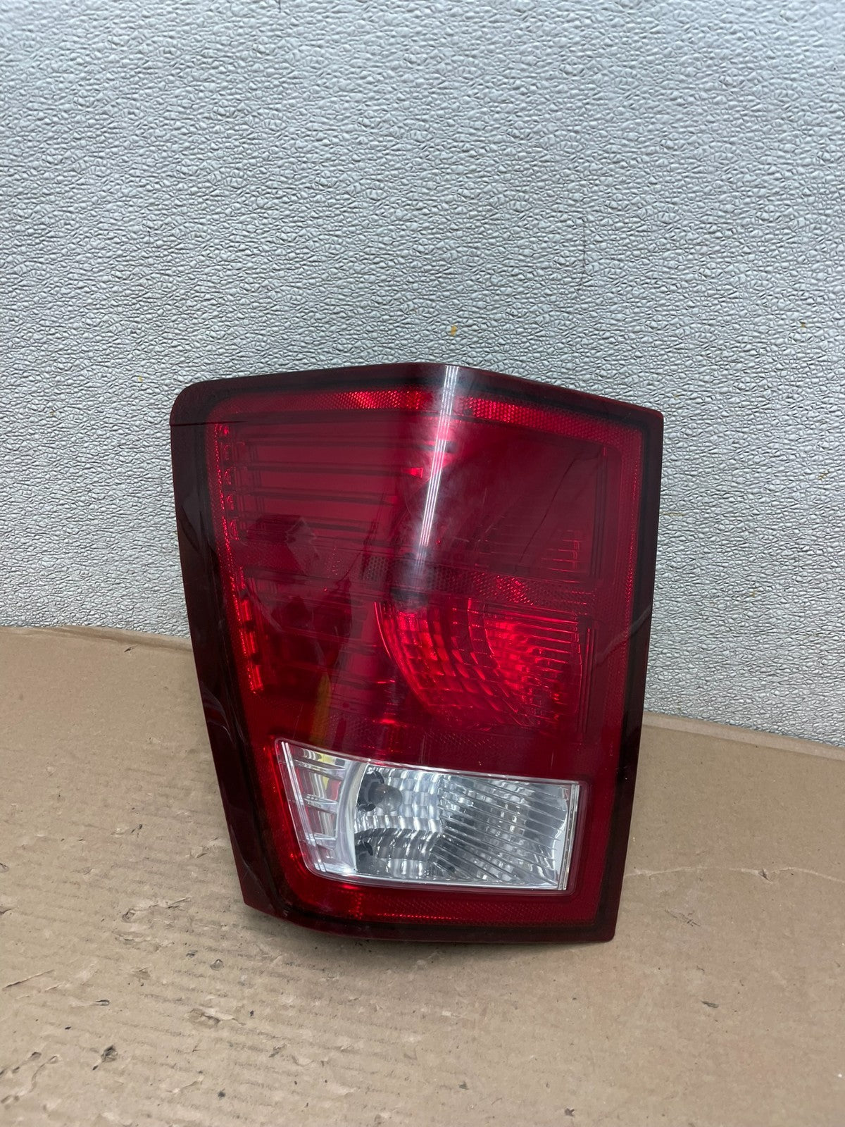 2007 2008 2009 2010 Jeep Grand Cherokee Left Driver Lh Tail Light Oem AB0023 LK0