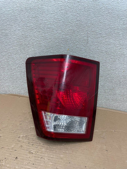 2007 2008 2009 2010 Jeep Grand Cherokee Left Driver Lh Tail Light Oem AB0023 LK0