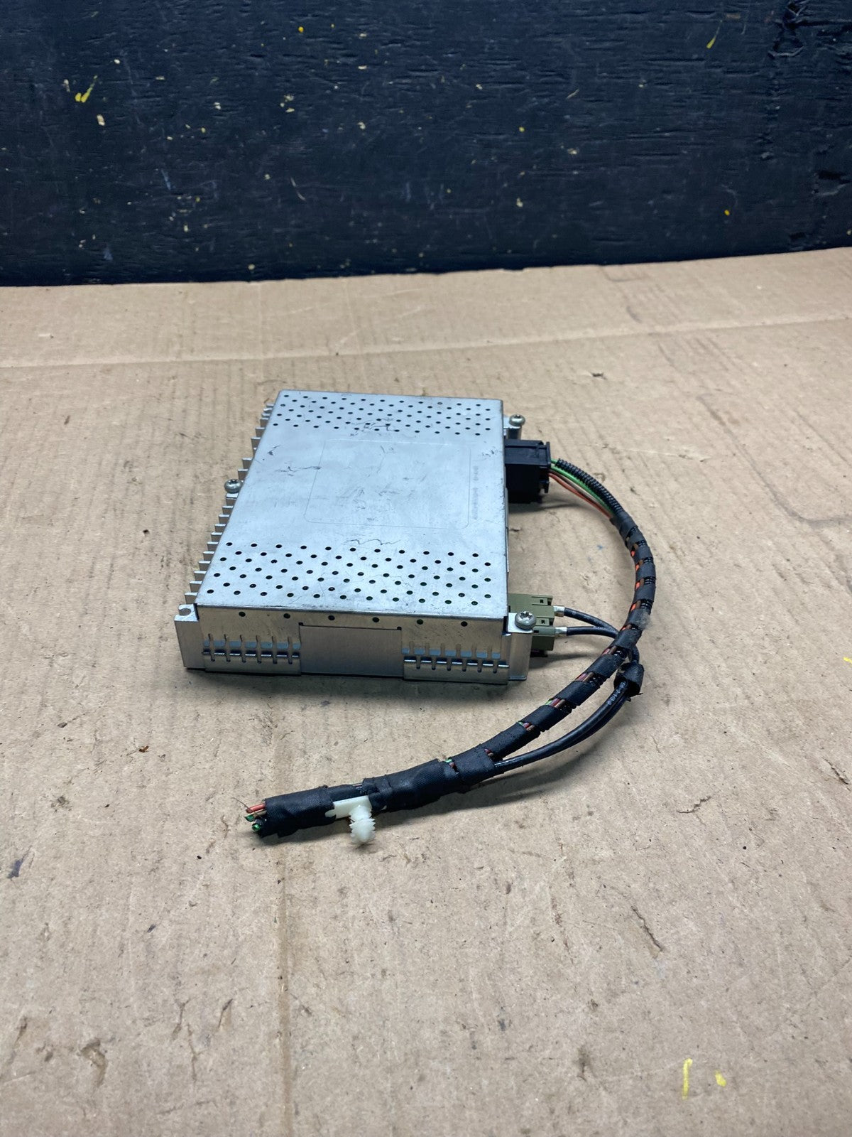 2006-2008 BMW  5 7 Series  Satellite  Radio Module Unit Sirius Z4853 DG3