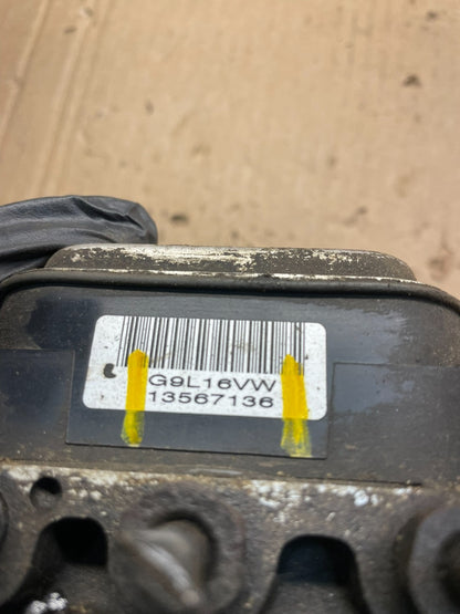 2004-07 Chevrolet Express ABS Pump Control OEM 13567136 Module R9383 DG6