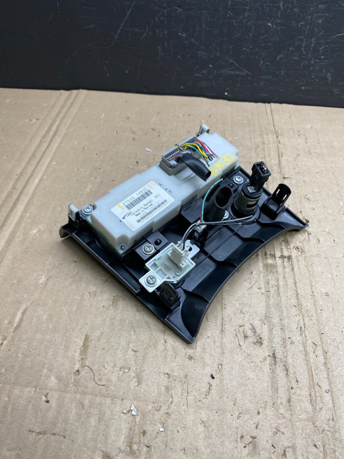 2011 to 2015 Nissan Rogue Heater Temperature AC Climate Control OEM AB9033 DG5