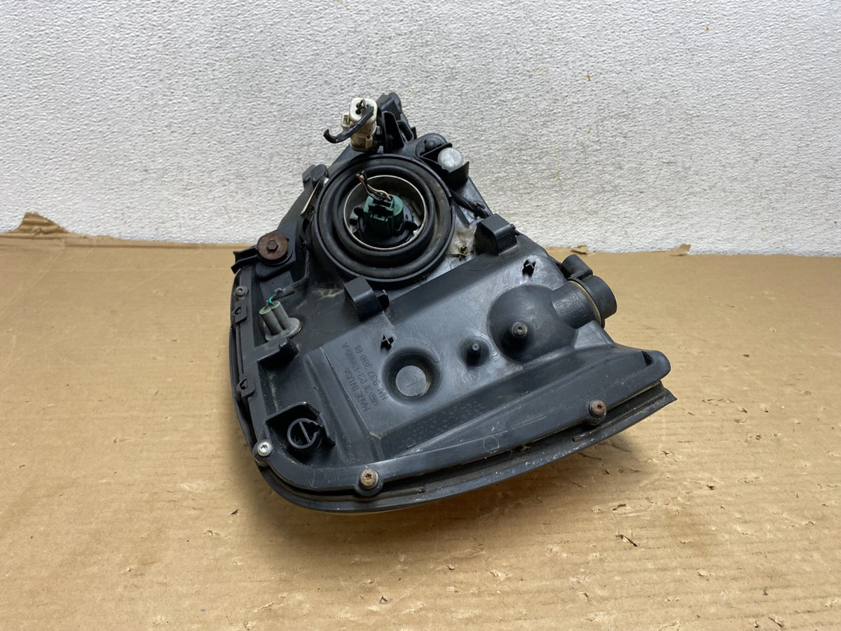 2004 - 2007 Ford Freestar Left Driver LH Side Headlight Halogen AG9249 DW9