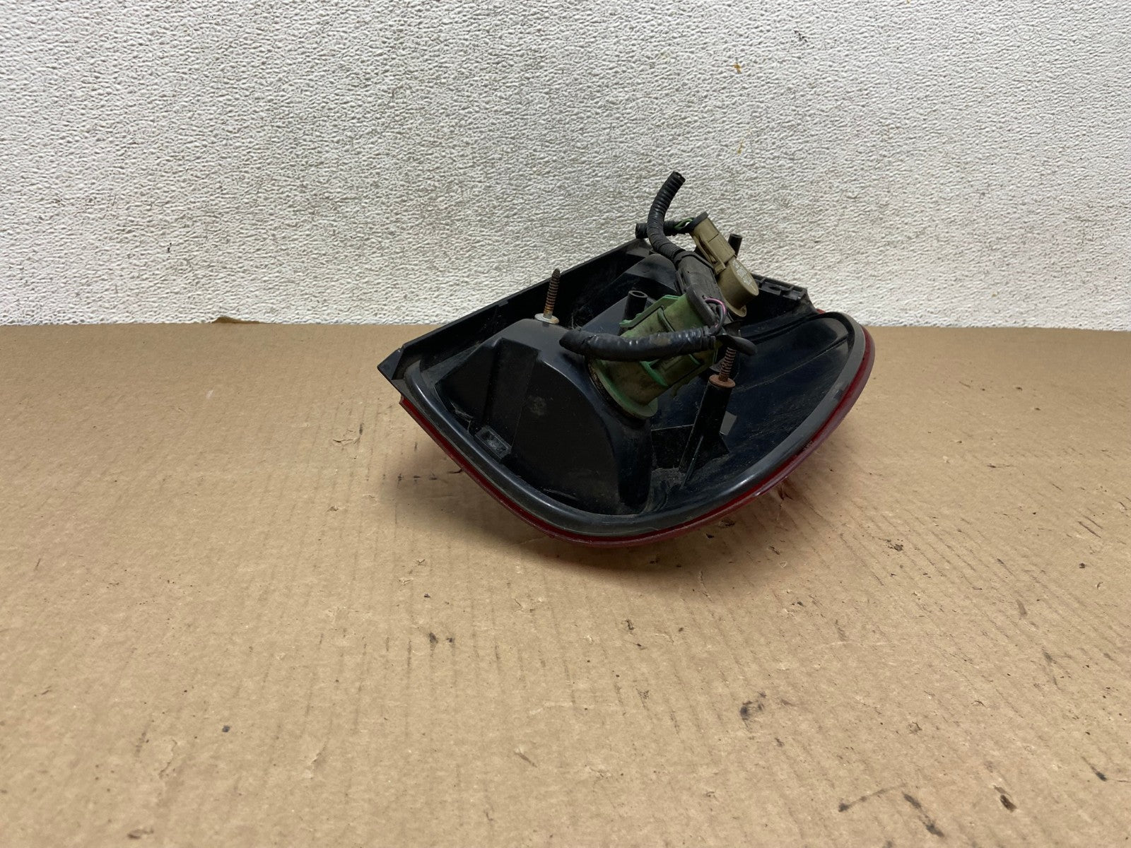 1998 to 2001 Ford Explorer Left Driver Side Tail light AG7936 LK6