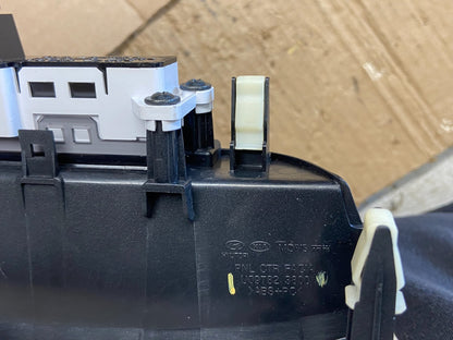 2011 - 2016 Kia Sportage Center Dash Radio Bezel af1783 DG5