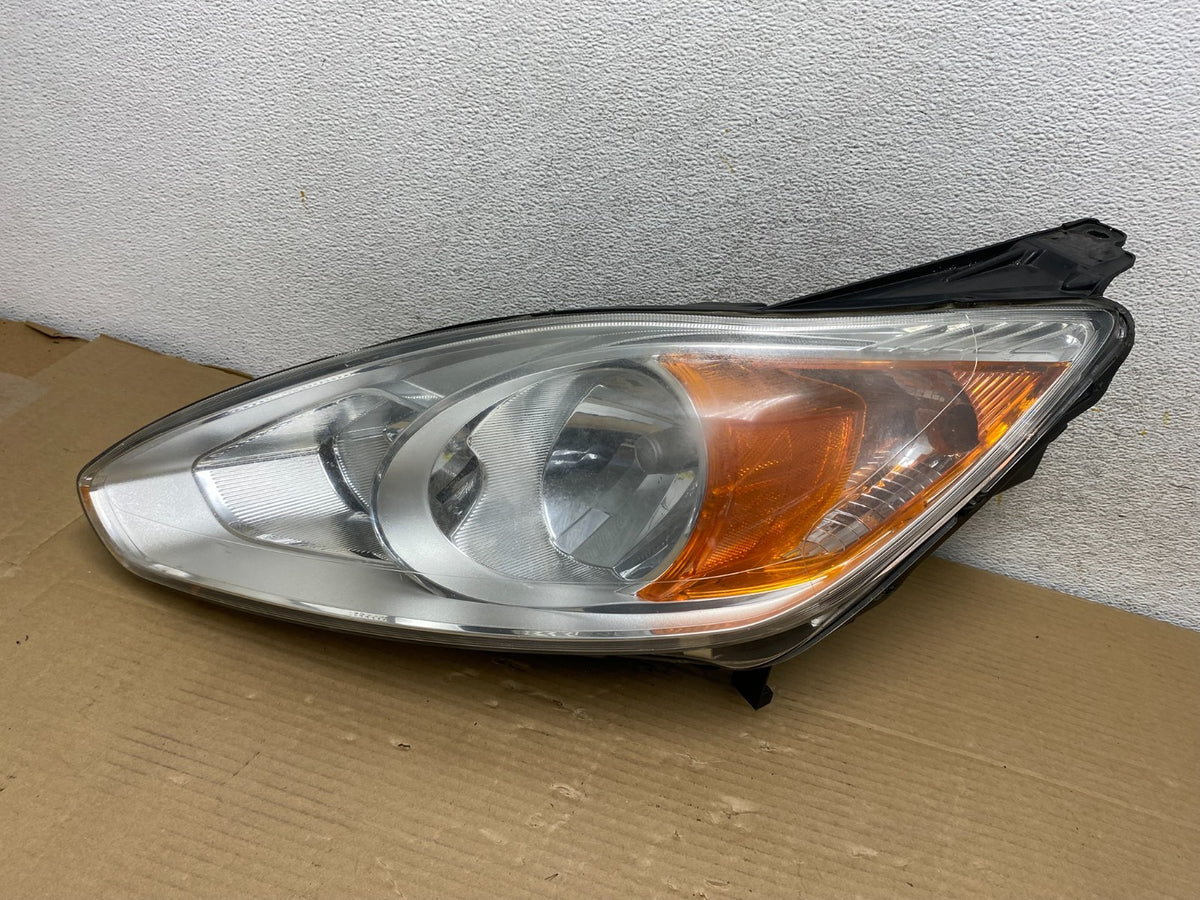2013 to 2016 Ford C-MAX Left Driver LH Side Headlight AG9329 DW0