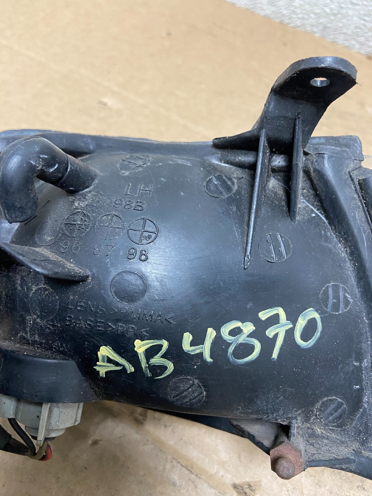 1995 1996 Nissan Maxima Left Driver LH Corner Turn Signal Oem AB4870 DW7