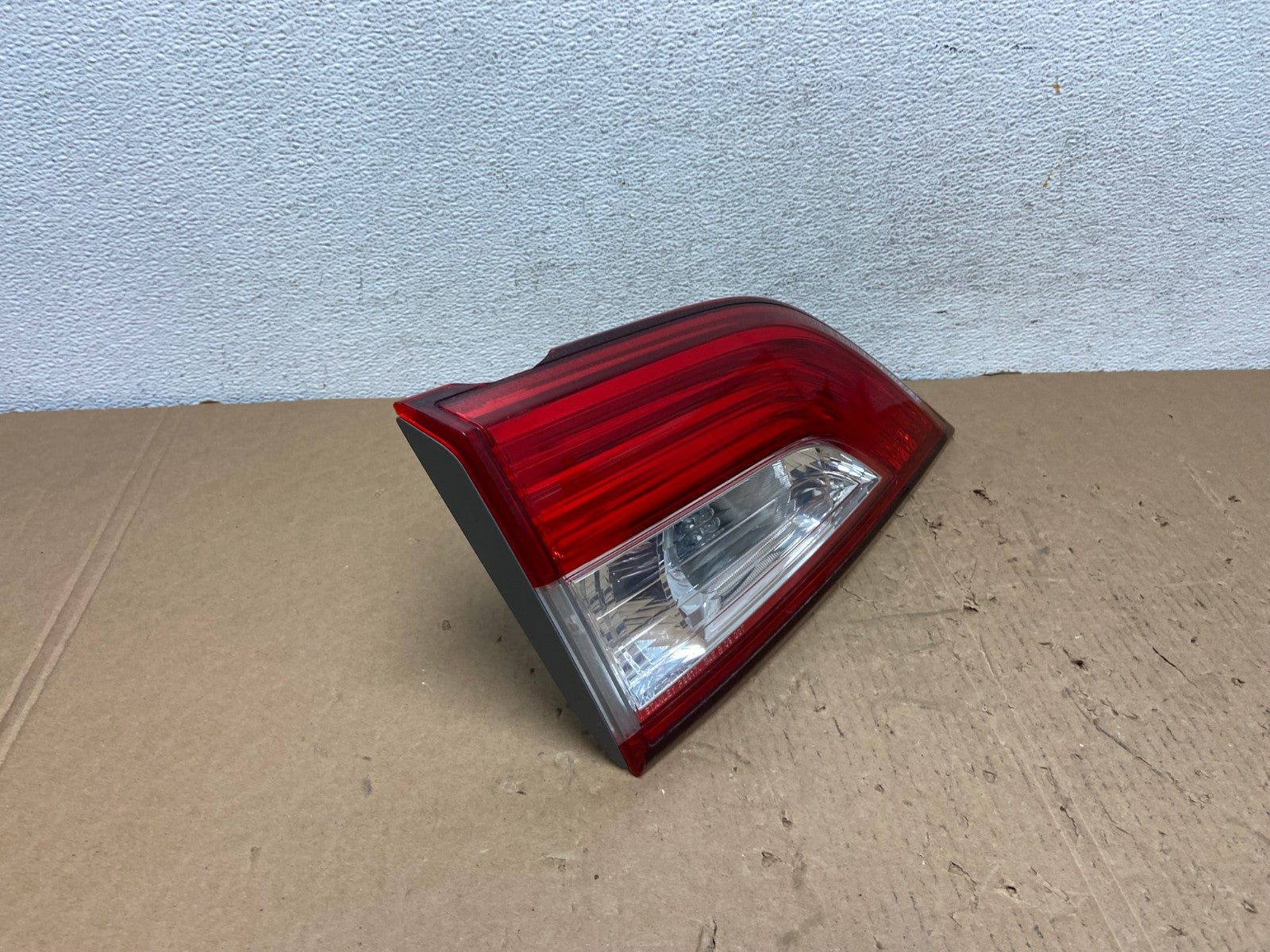 2011-2017 Nissan Quest Left Driver Lh Side Inner Tail Light AD8106 LK2