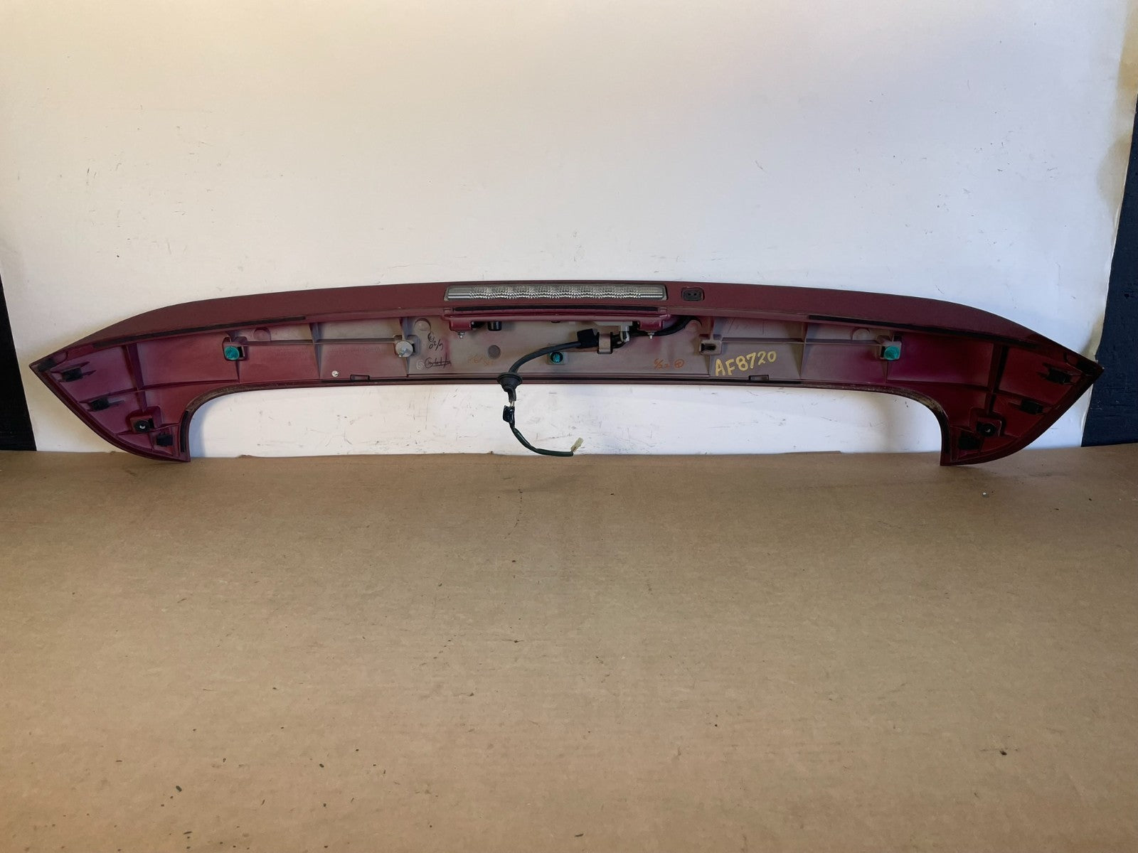 2008-2011 Subaru Impreza Hatchback Rear Upper Tailgate Roof Spoiler OE AF8720 DG3