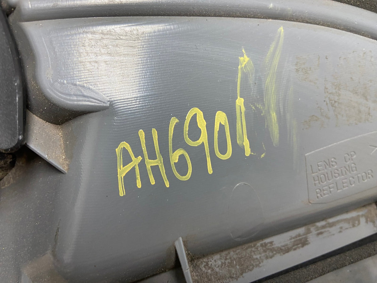 2009 2010 2011 2012 Mitsubishi Galant Left Driver LH Tail Light AH6901 LK6