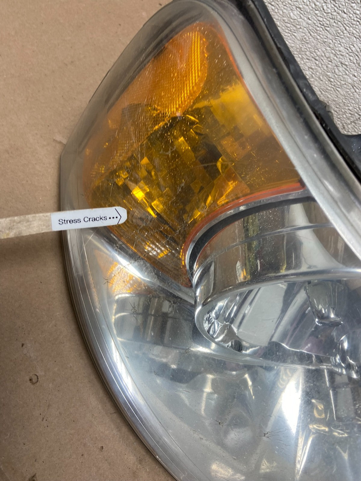 2003 - 2006 Ford Expedition Right Passenger Side Headlight Halogen Oem AA9934 DW3