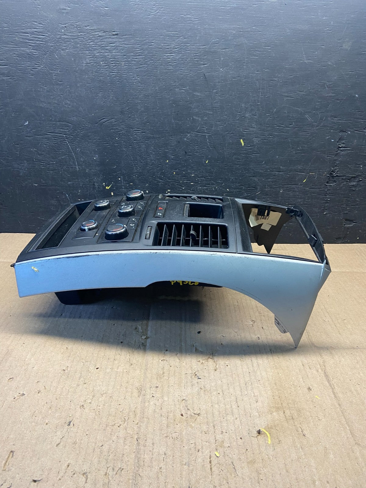 2008-2010 Dodge Grand Caravan  A/C Climate Control Unit Bezel Trim Oem Y6421 DG2