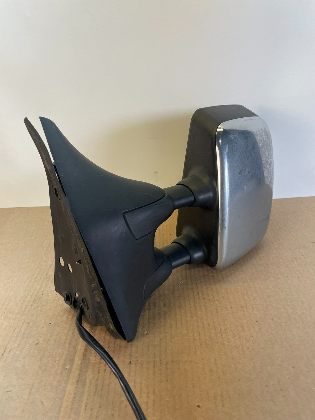 2004 to 2015 Nissan Titan SE Left Driver LH View Door Mirror AF5506 DW1