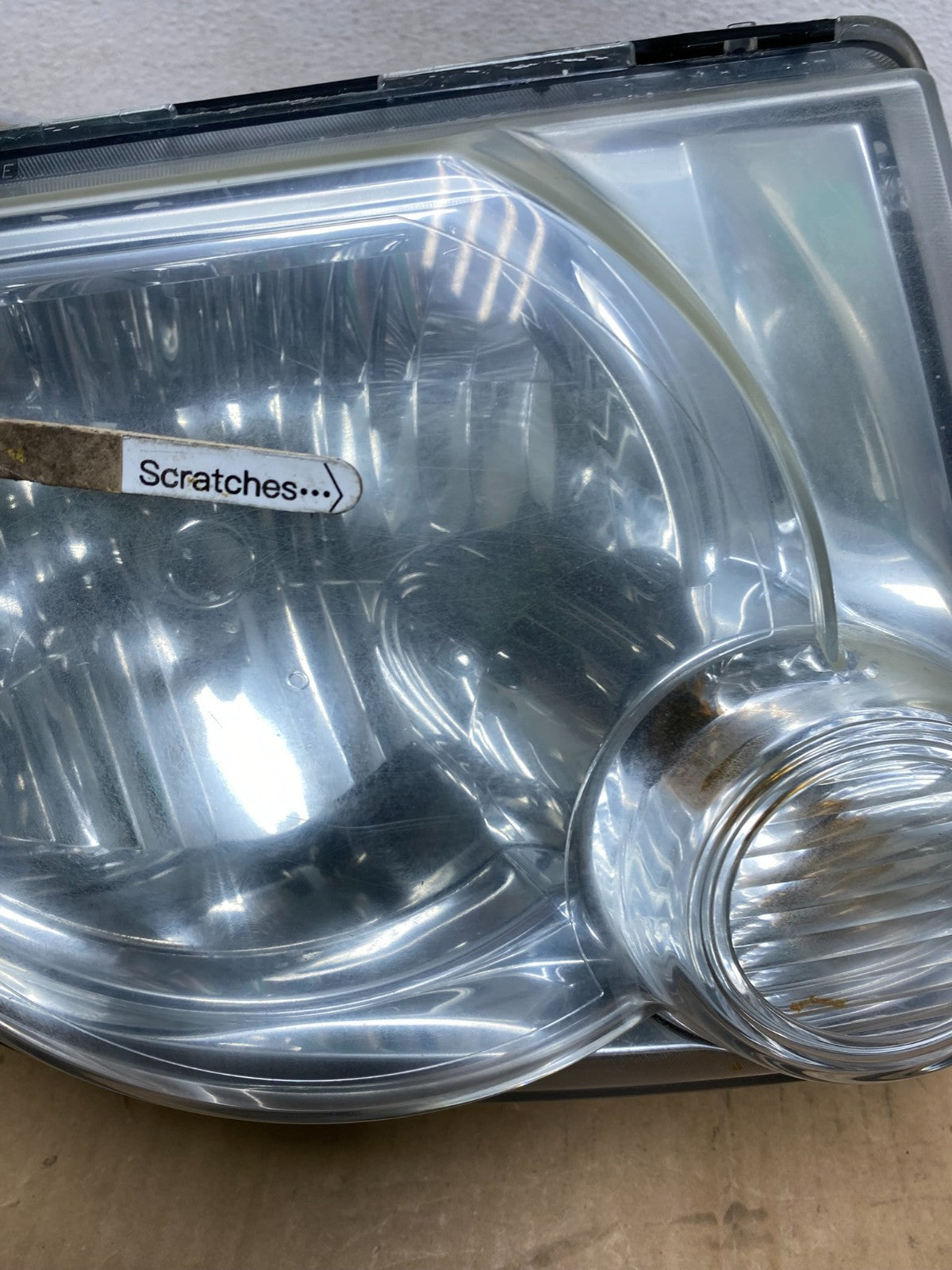 2008 to 2012 Ford Escape Headlight Right Passenger RH Side Halogen AC7523 DW3