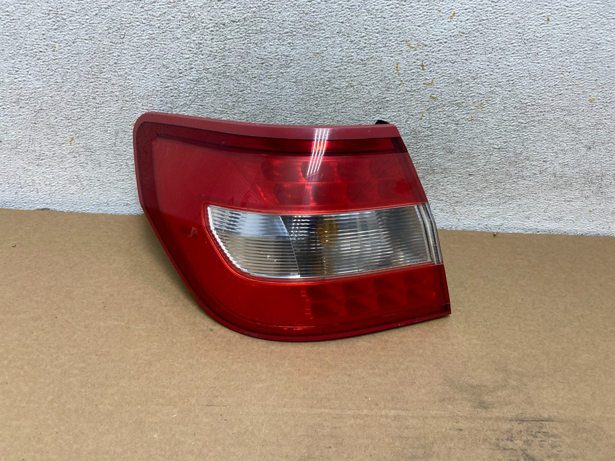 2007 to 2009 Lincoln MKZ Zephyr Left Driver Lh Side Tail Light AH4401 DW0