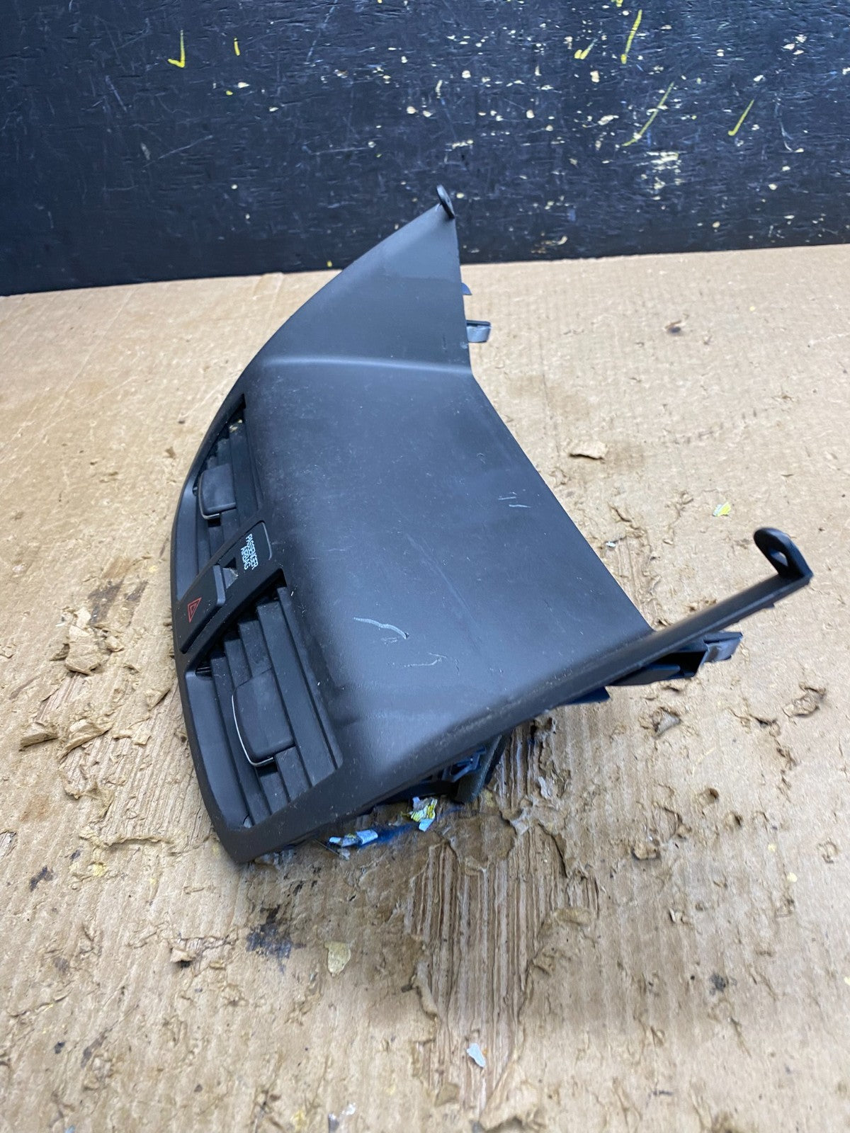 2007 2008 2009 Acura Mdx Center Console Upper Air Vent Hazard Trim OEM z9933  DG3