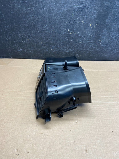 2007 to 2009 Cadillac SRX Front Center Dash Clock Air Vent ag5066 DG2