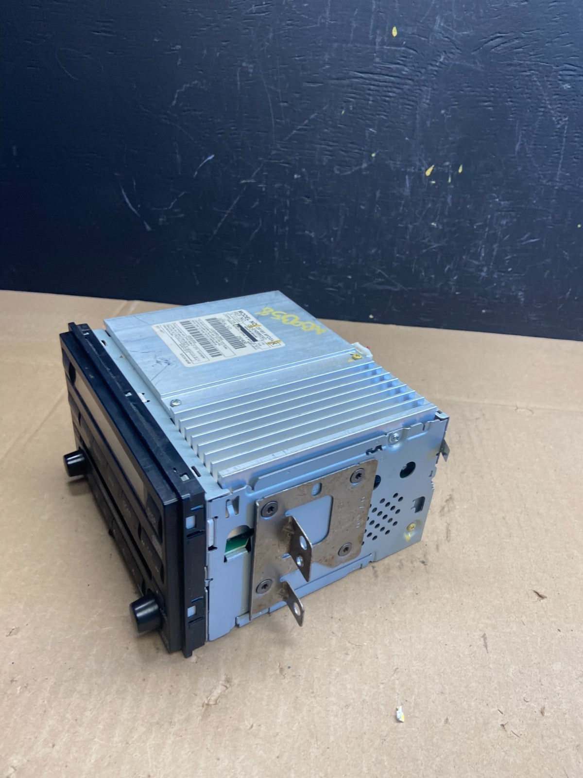 2008 to 2015 Nissan Titan Am Fm Cd Player Radio Receiver OEM AB9358 DG2