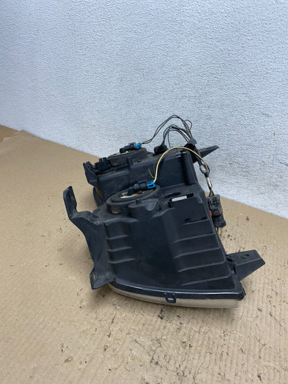 2005-2007 Jeep Grand Cherokee Right Passenger RH Halogen Headlight AF7194 DW9