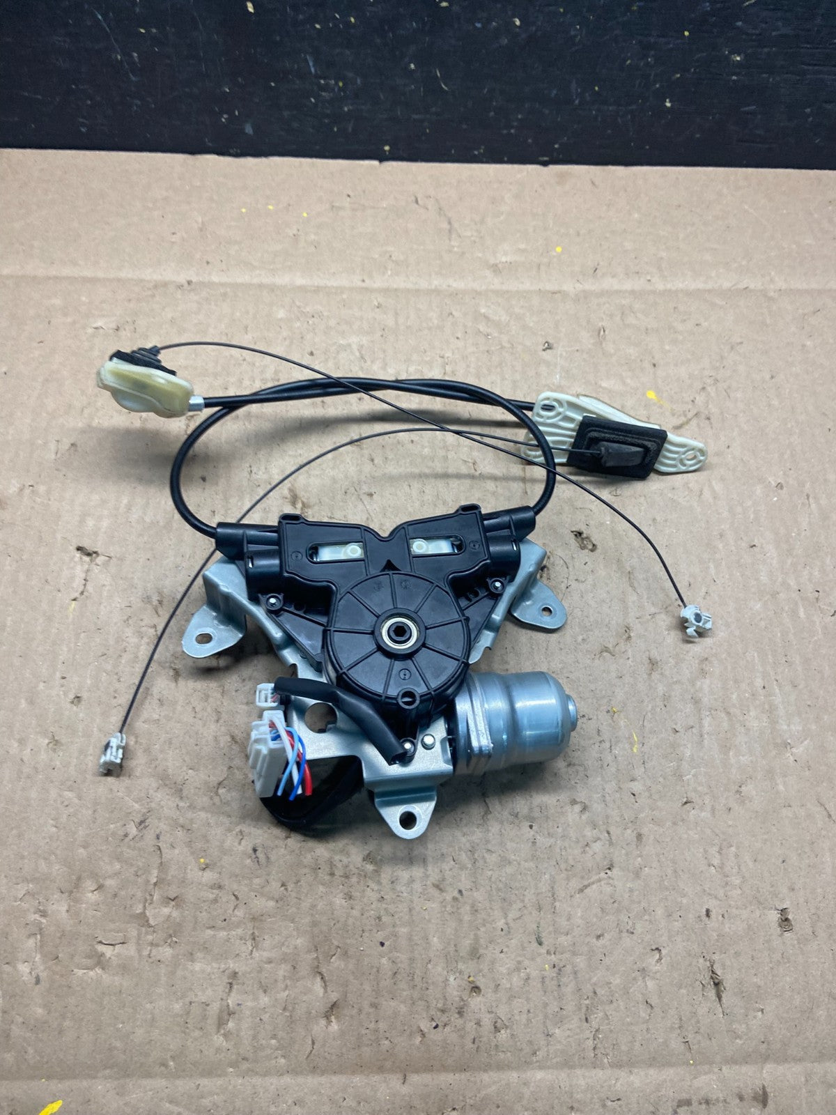 2011 to 2017 Nissan Quest Rear Left Side Power Sliding Door Motor Wire p5501 DG5