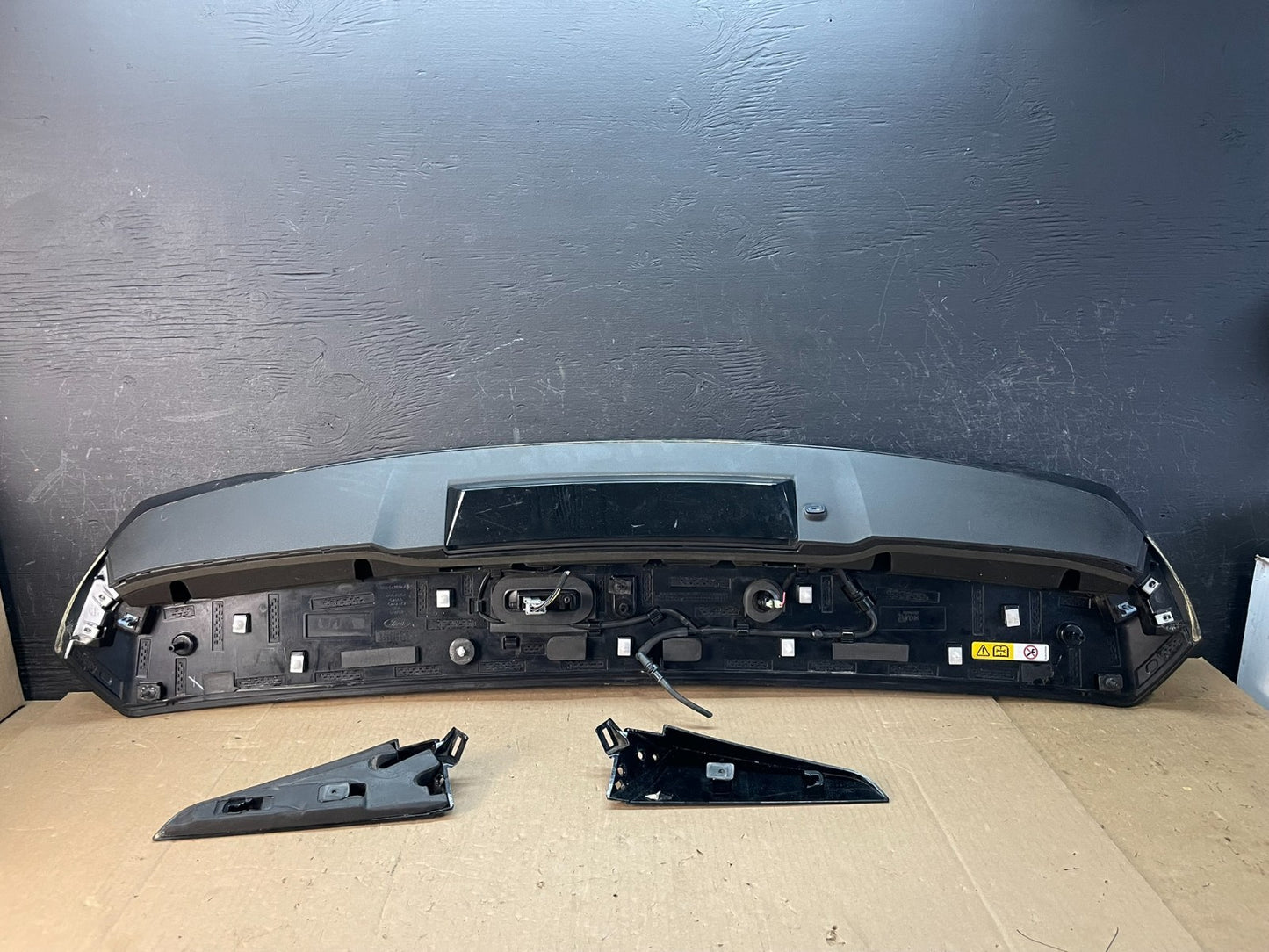 2020 to 2023 Ford Explorer Rear Liftgate Spoiler Wing AD5820 DG5