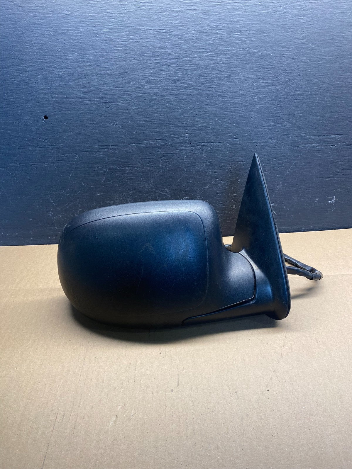 2003-2006 Chevrolet Tahoe Suburban Right Passenger Turn Door Mirror AC2437 MS0