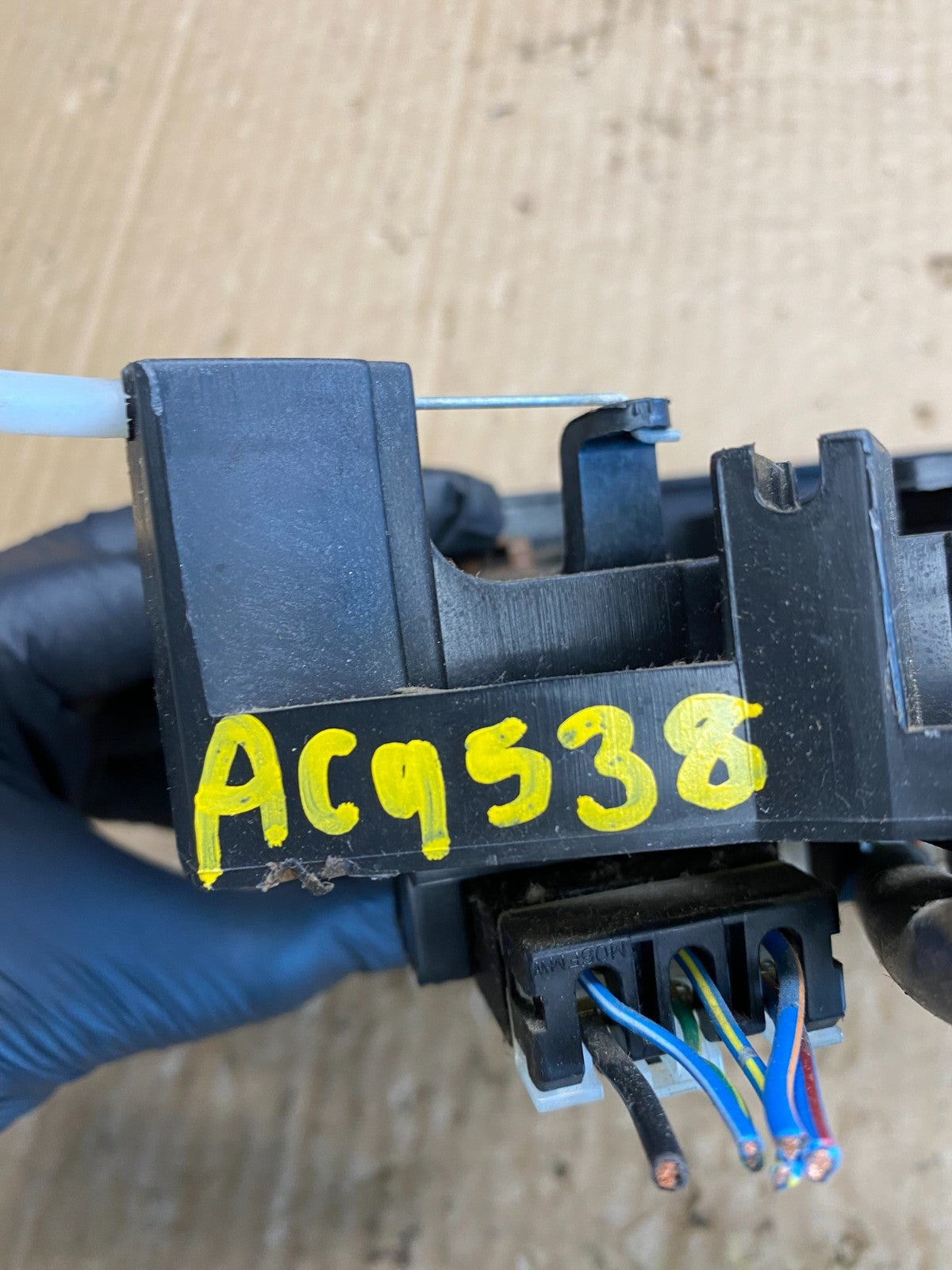 2005-2007 Isuzu NPR Temperature Climate Control AC Heat A/C Heater Dash AC95385