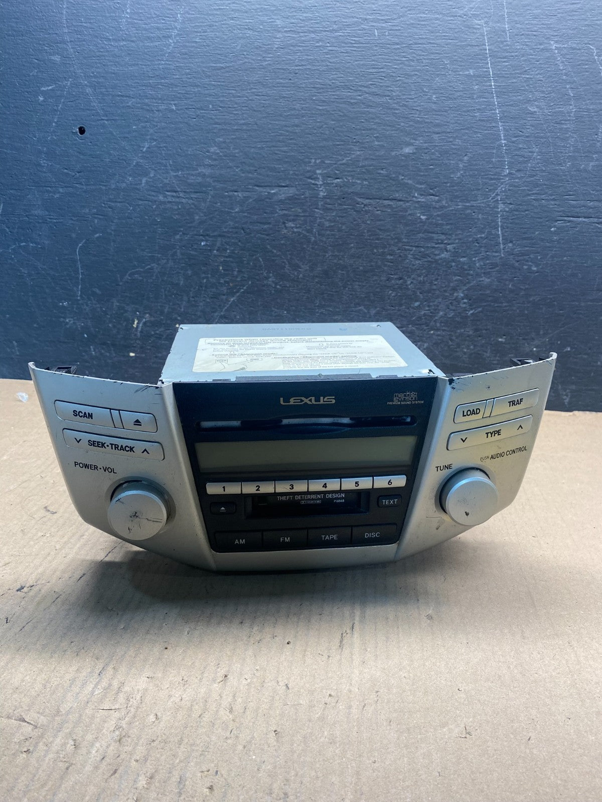 2004 2005 2006 Lexus RX330 Radio Casette AM-FM CD Player AE7727 DW0