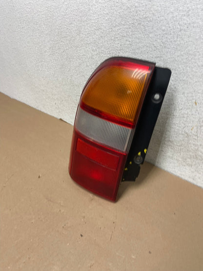 1999 to 2003 Suzuki XL-7 Vitara Left Driver LH Side Tail Light AG3334 LK1