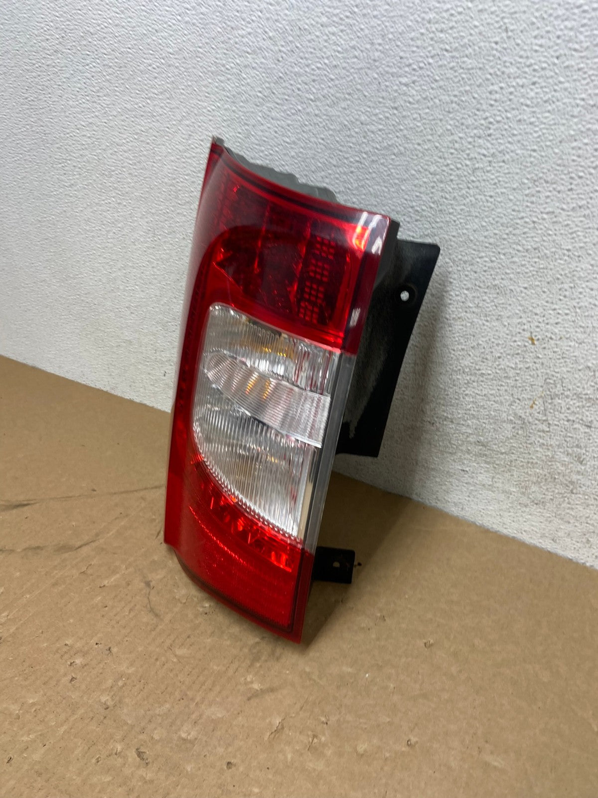 2011-2016 Chrysler Town and Country Left Driver Side Tail Light AG0476 LK1