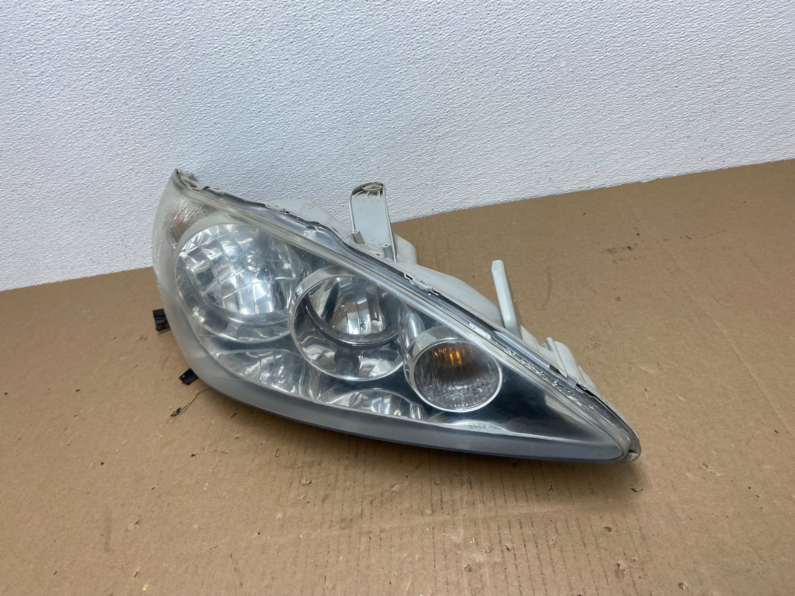 2005 to 2006 Toyota Camry Right Passenger RH Halogen Headlight DEPO AB6431 DW1