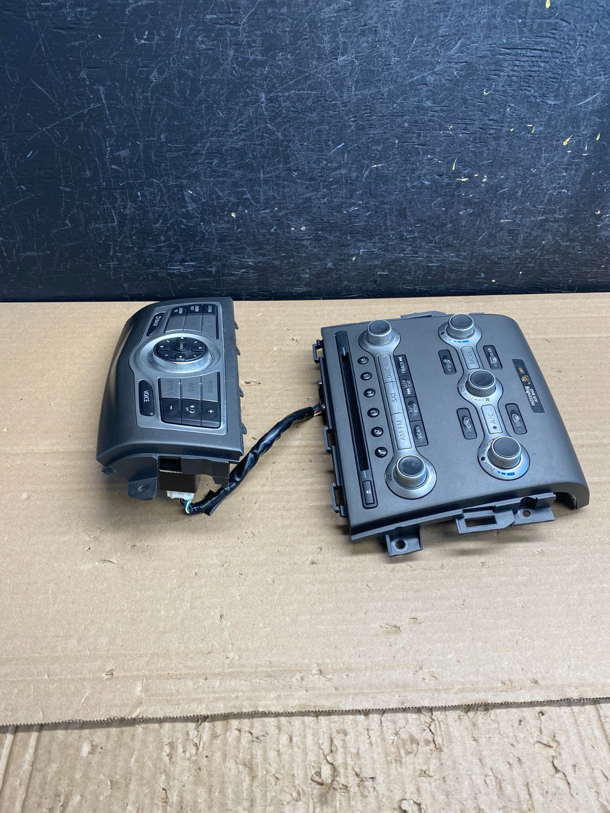 2010 - 2014 Nissan Murano Radio Temperature Climate A/C Control Panel AG0132 DG1