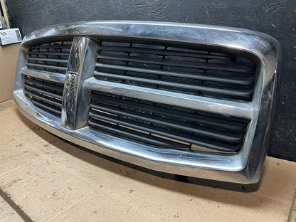 2004 to 2006 Dodge Durango Front Upper Chrome Grill Grille Oem Y1266 DG2