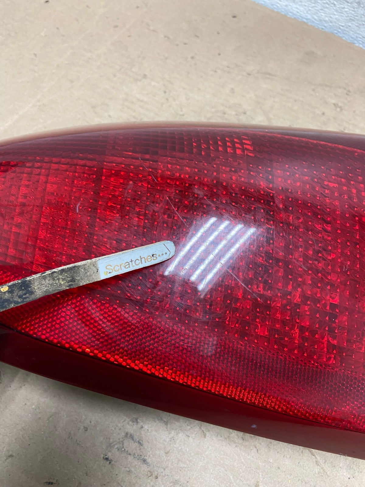 2000 to 2005 Cadillac Deville Right Passenger Rh Side Tail Light AI0944 LK3
