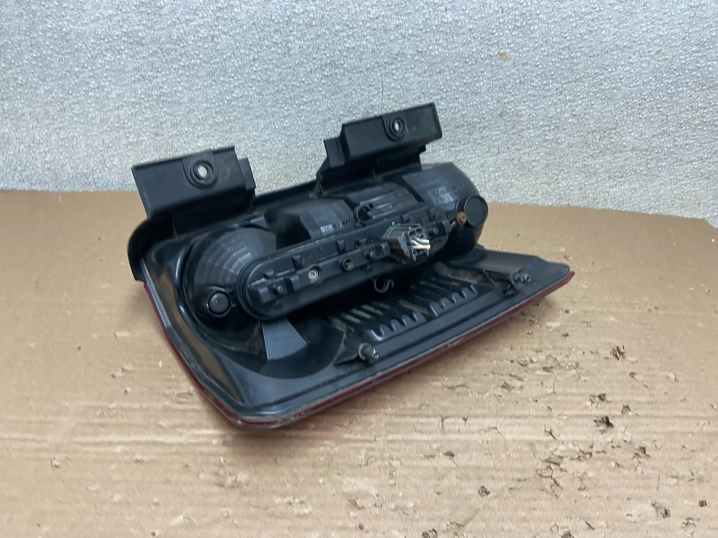 2008 to 2012 Jeep Liberty Right Passenger RH Side Tail Light OEM AB1623 DW6