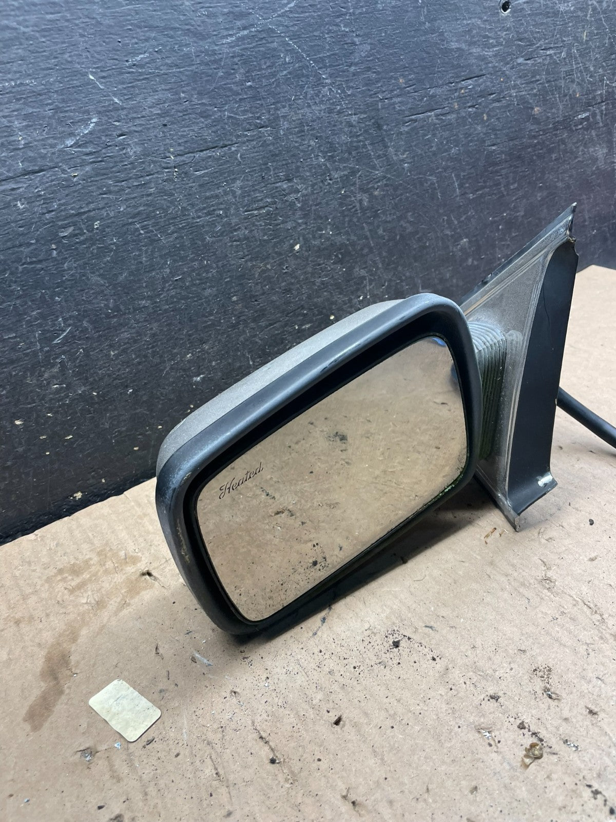 1984 to 1992 Lincoln Mark VIII Left Driver LH Door View Power Mirror s5082 DG7