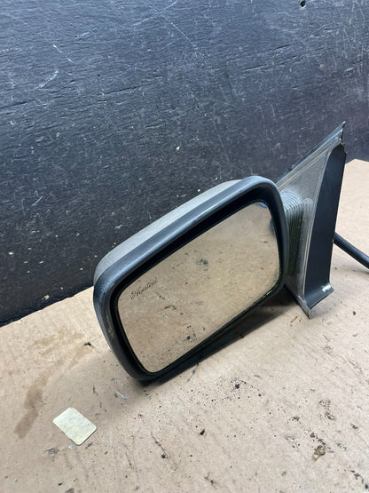 1984 to 1992 Lincoln Mark VIII Left Driver LH Door View Power Mirror s5082 DG7