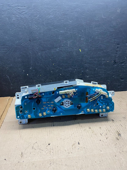 2001 to 2002 Ford Econoline E250 E350 Van Speedometer Instrument Cluster L1651 D4
