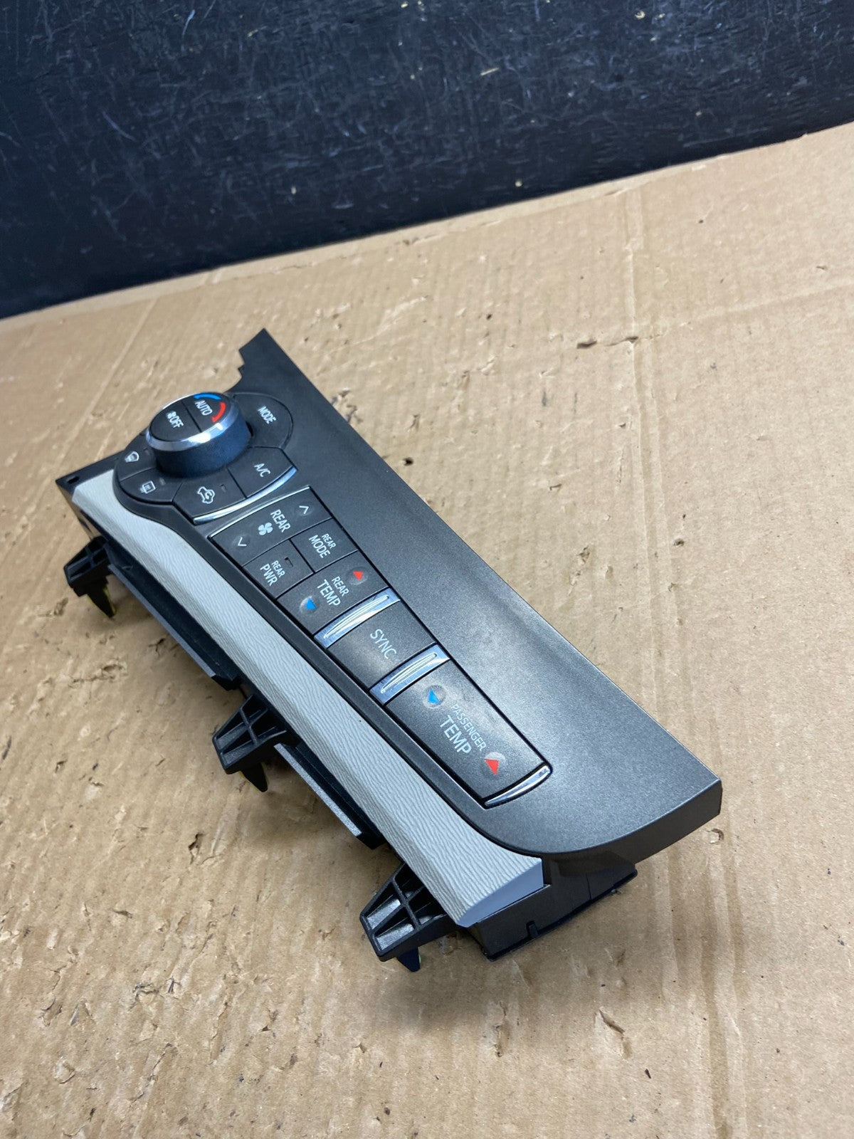 2011 to 2014 Toyota Sienna A/C Climate Heater Temperature Control ad6827 DG2