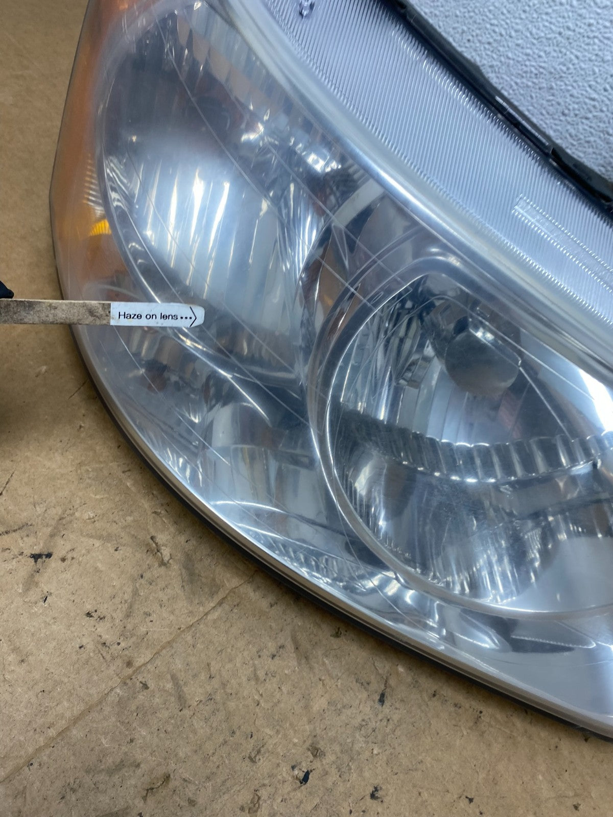 2006 to 2009 Pontiac Torrent Right Passenger RH Side Halogen Headlight AD5225 DW4