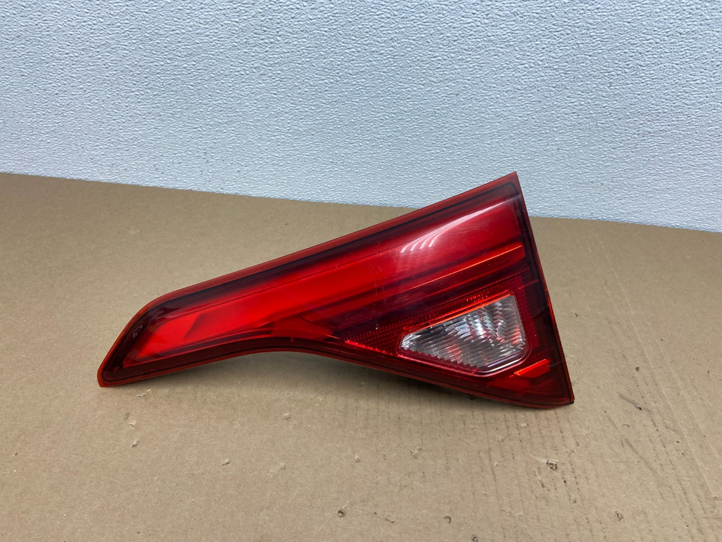 2017 2018 2019 GMC Acadia Right Passenger RH Side Inner Tail Light AB6398 DG0