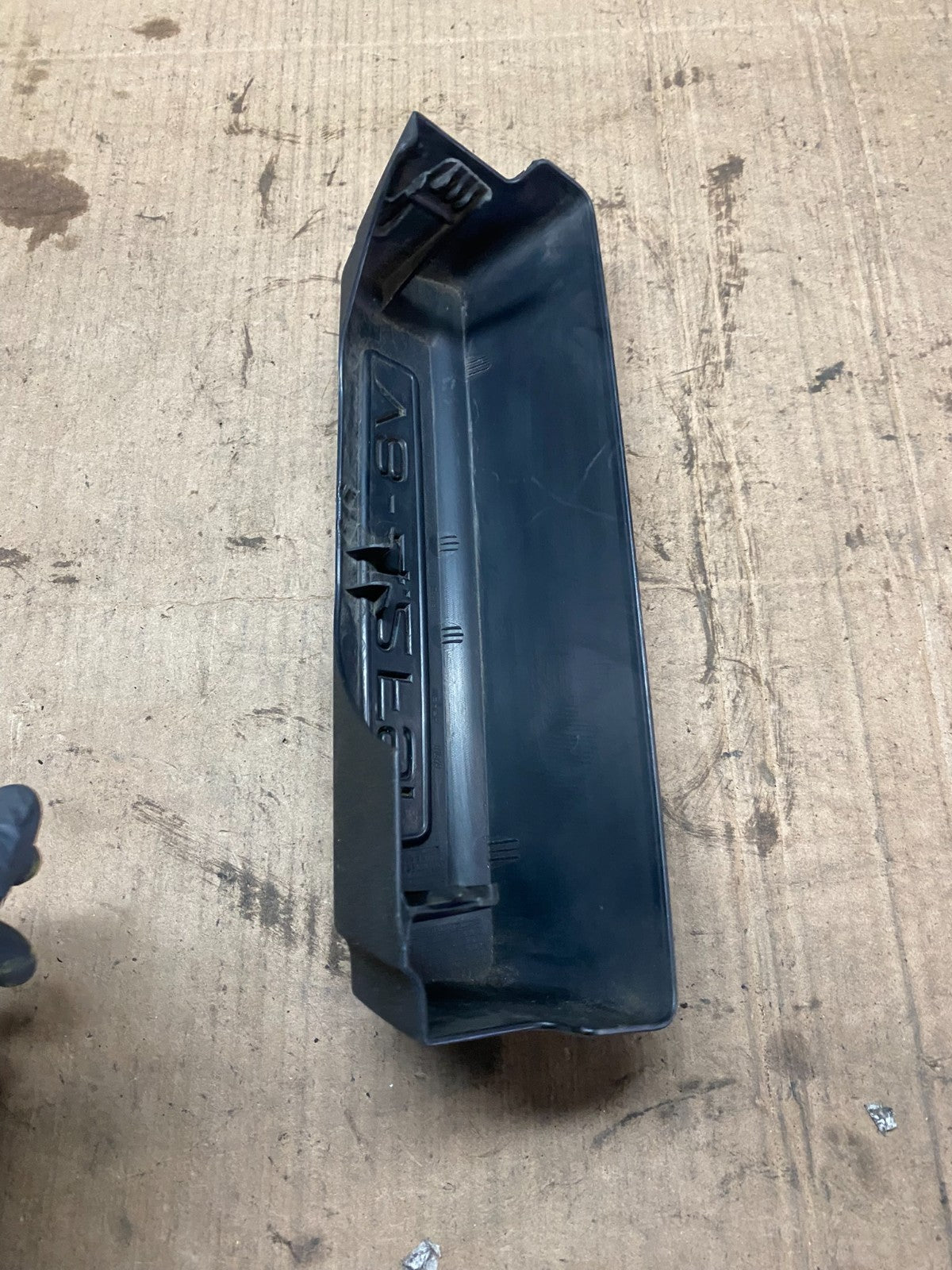 2007 2008 2009 Audi A8 4.2L FSI Engine Motor Cover T4081 DG6
