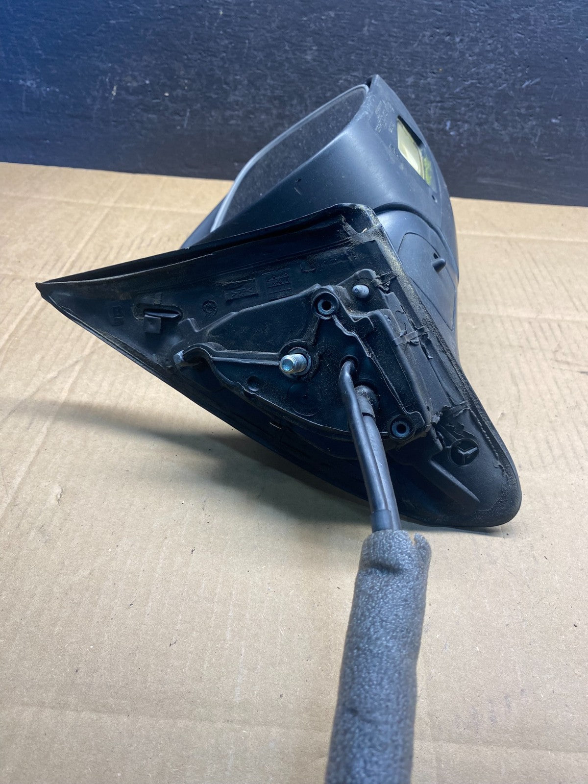 2001 Volvo XC70 V70 Right Passenger Side View Mirror AD50001