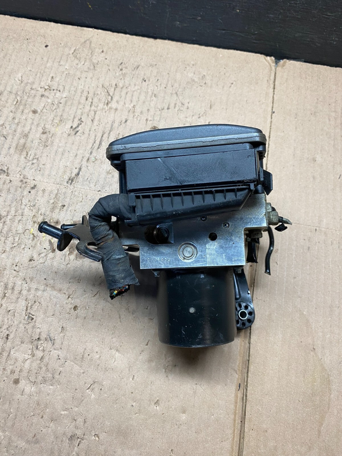 2008 to 2010 BMW 5-Series ABS Anti-Lock Brake Pump 3451 6780647-01 OEM C2244 DG13