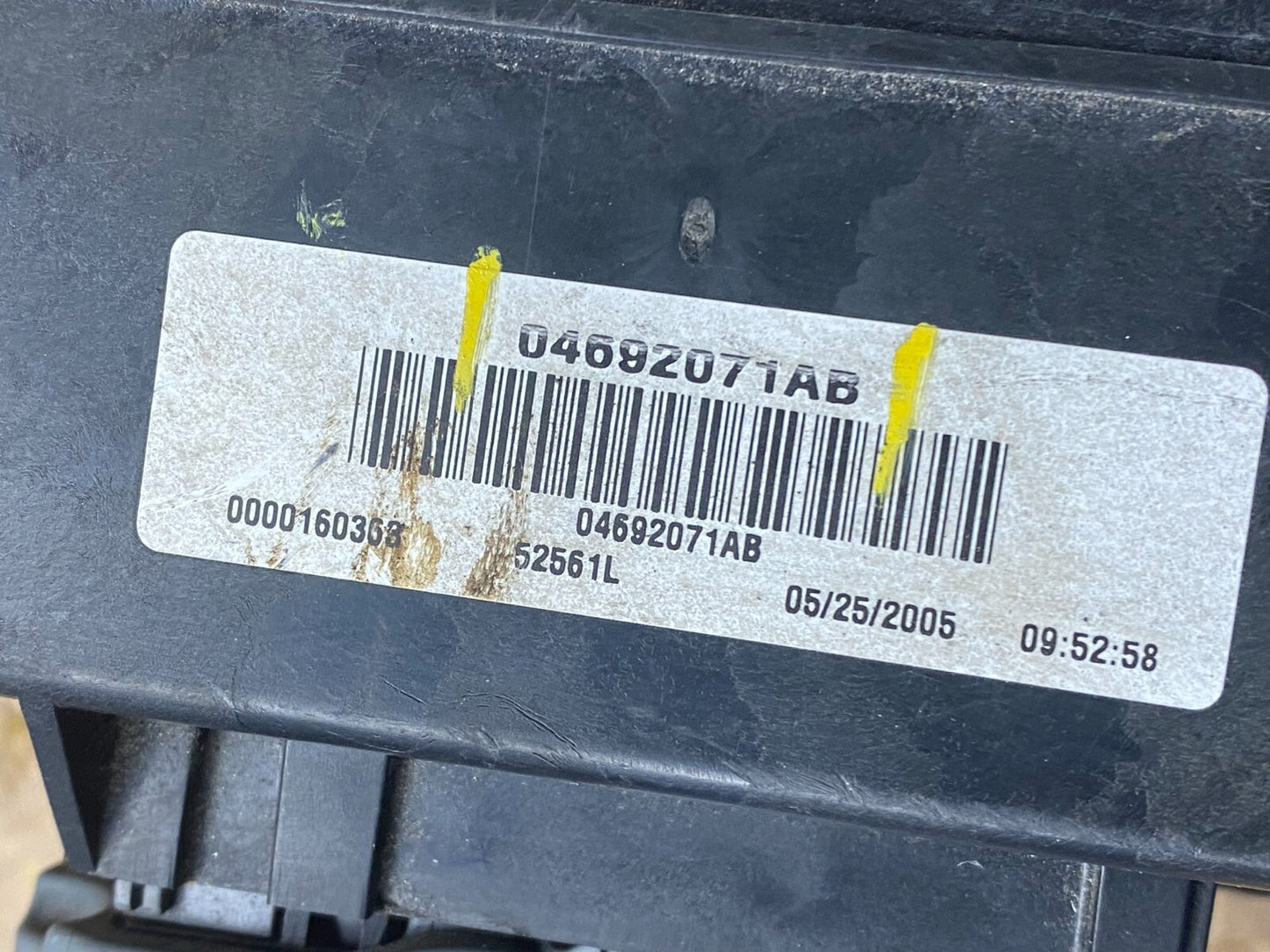 2005 Jeep Grand Cherokee Integrated Power Fuse Box Relay 04692071AB H7395 PS6