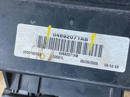 2005 Jeep Grand Cherokee Integrated Power Fuse Box Relay 04692071AB H7395 PS6
