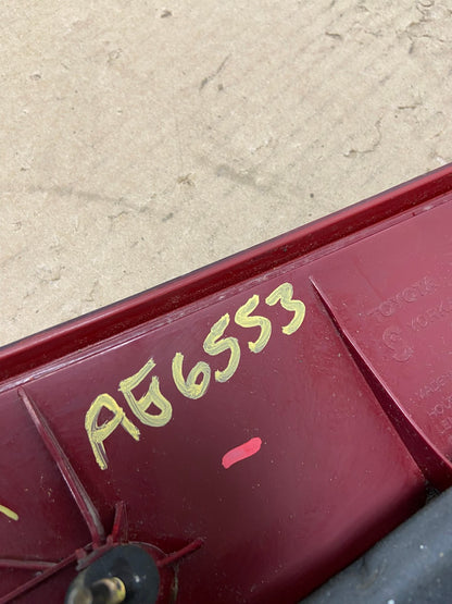 2004-2005 Toyota Sienna Right Passenger RH Side Inner Tail Light AG6553 LK7