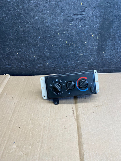 1998 to 2001 Dodge Ram 1500 Temperature Climate Control Heat AC Heater AH5518 DG1